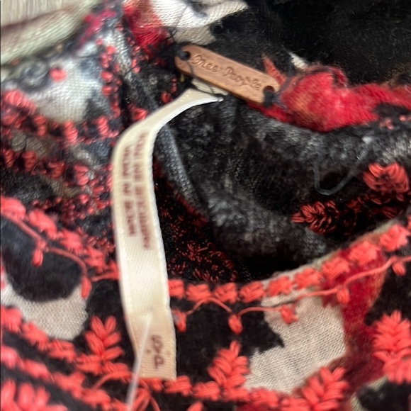 Free People Black and Red Crop Blouse with Bell Sleeves - Picture 4 of 11